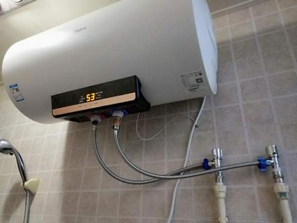 电热水器想明装？其水管安装需注意4点细节