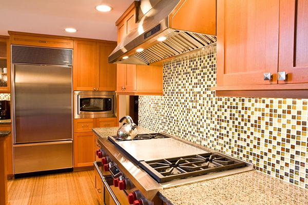 厨房墙面装修材料 瓷砖、不锈钢和玻璃哪种好？5